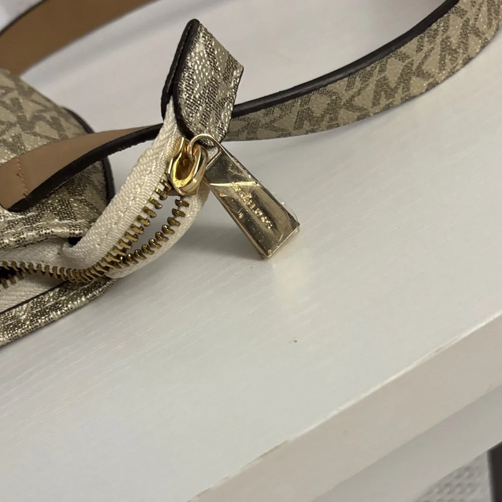 Michael Kors Belt Bag Fanny Pack - Picture 3 of 6